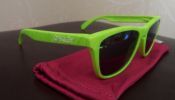 Oakley Frogskins Sunglasses. Hardly Worn. 100% Genuine Fingerprint Retina Burn