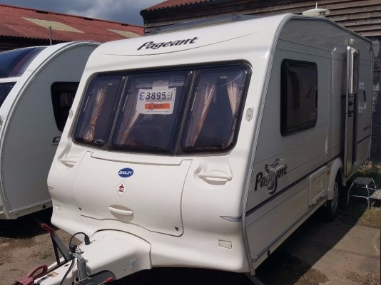 2003 Bailey Pageant Imperial 2 Berth End Washroom Caravan with MOTOR MOVER